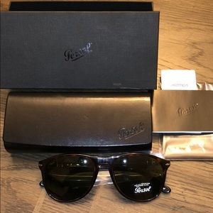 Person Icons Polarized Aviator Frame